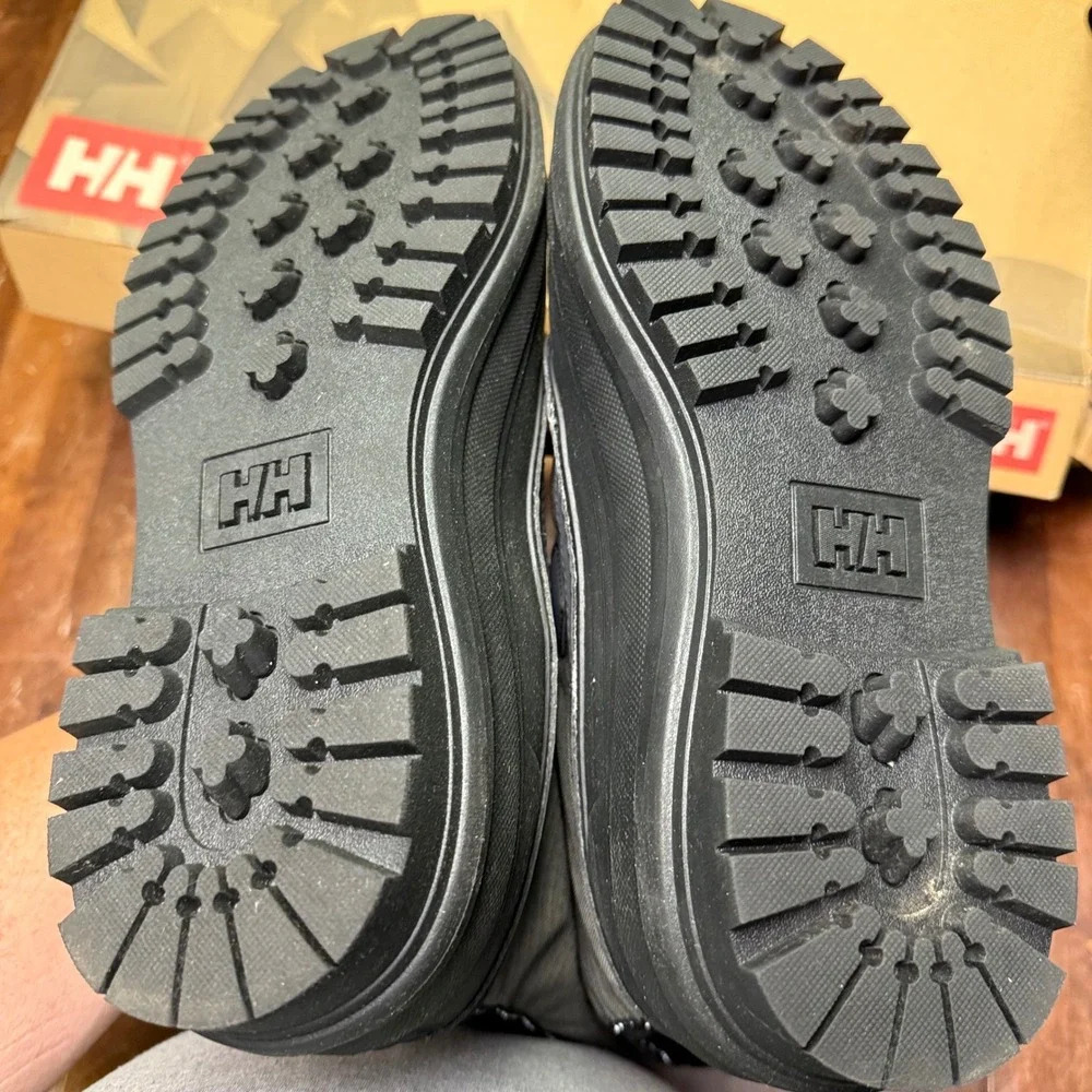 New Helly Hansen Arctic Patrol Boot Mens 10 Green Black Insulated Snow Boots